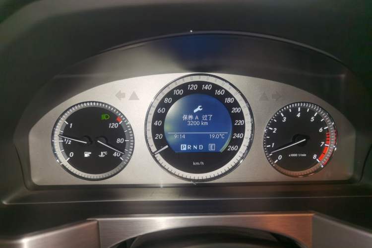 Used Mercedes-Benz GLK-Class 2011 GLK 300 4MATIC Fashion Model Instrument Cluster