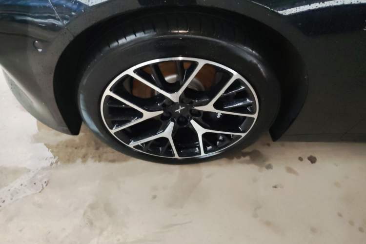 Used XPeng P7 2023 P7i 702 Max Left Front Wheel Hub