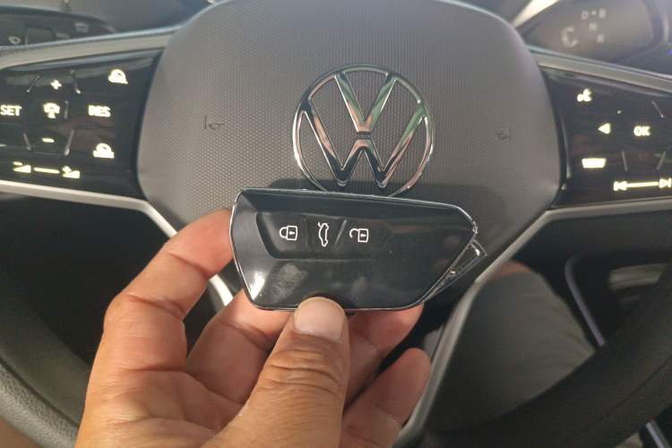 Used Volkswagen ID.4 CROZZ 2025 Pure Edition