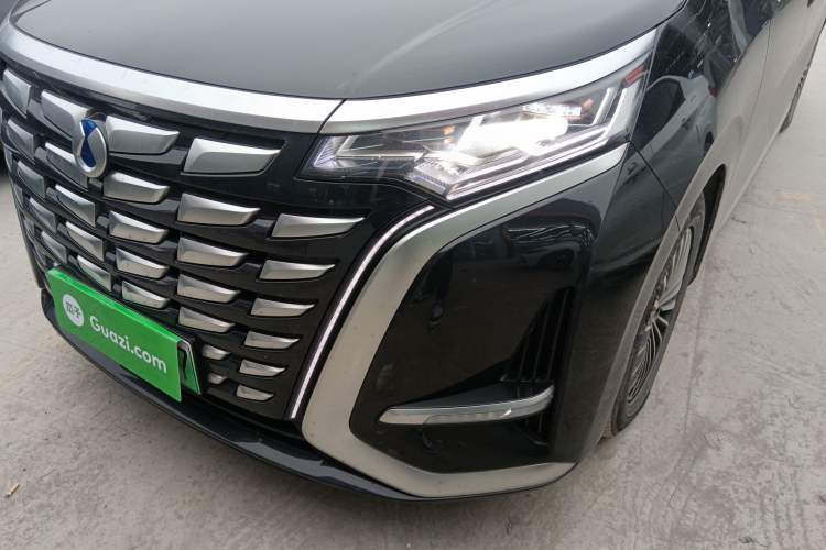 Used Denza D9 2024 DM-i 980 Four-Wheel Drive Flagship Model Left Front Headlight