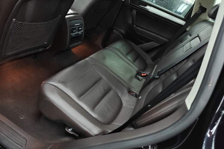 Used Volkswagen Touareg 2018 3.0 TSI Glory Collection Edition