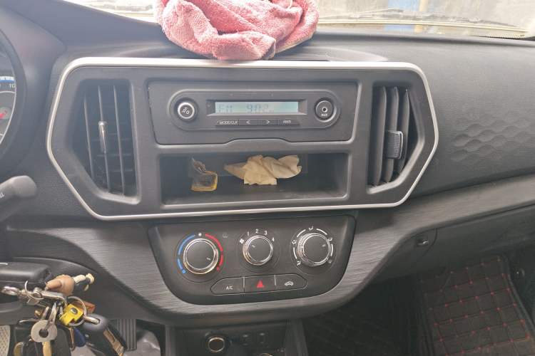 Used Chana Ruixing M60 2023 1.5L GDI Comfort-Class Passenger Vehicle 6/7 Seats