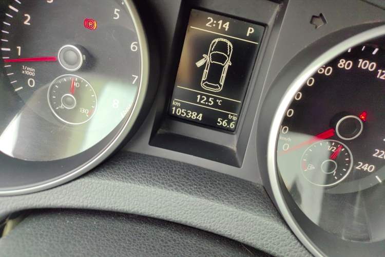 Used Volkswagen Golf 2012 1.4TSI Automatic Luxury Edition
