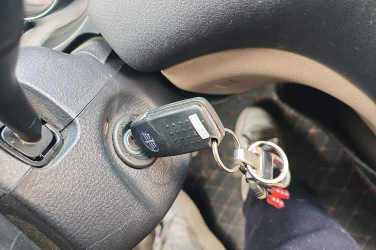 Used Bestune B50 2013 1.6L manual luxury version
