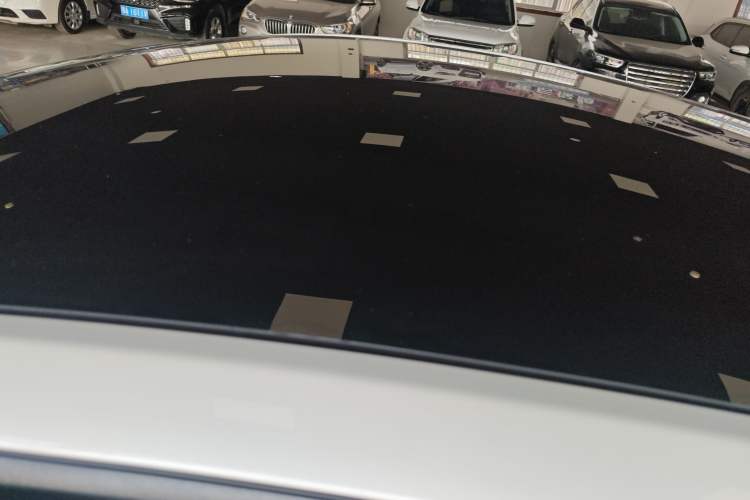 Used Tesla Model Y 2021 Long-Range All-Wheel-Drive Version 3D7 Roof