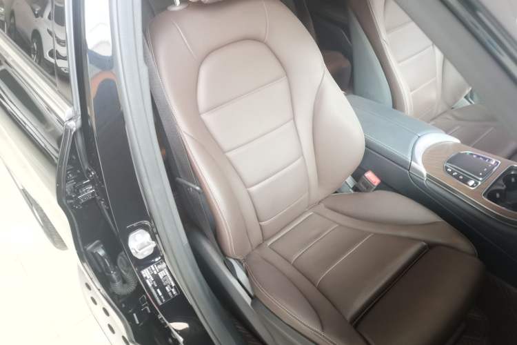 Used Mercedes-Benz GLC 2022 Refreshed GLC 300 L 4MATIC Dynamic Edition Prestige Version Right Front Seat