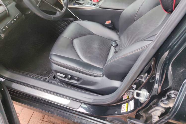 Used Toyota Camry 2018 2.5G Luxury Edition Left Front Seat