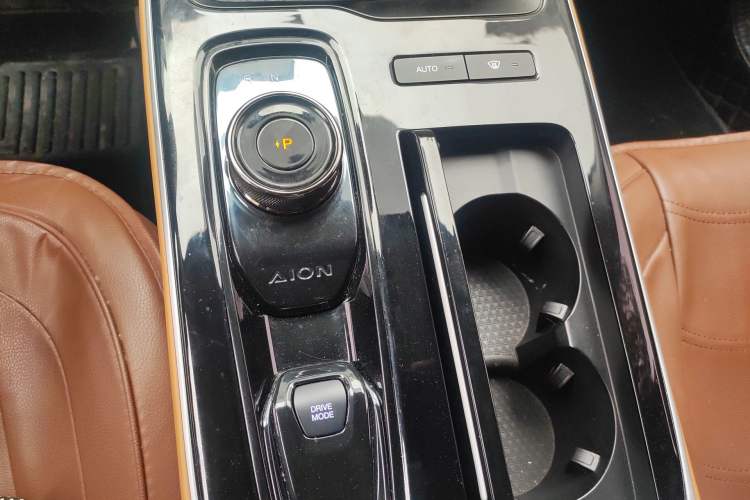 Used AION S 2022 Meizu 580 Gear Lever