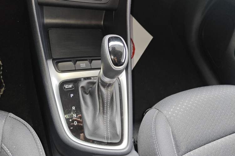 Used Hyundai Celesta 2018 1.6L Automatic GL Enjoyment Edition China VI compliant