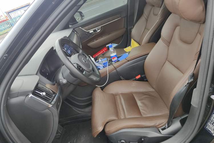 Used Volvo S90 2023 B5 Zhiyuan Luxury Edition
