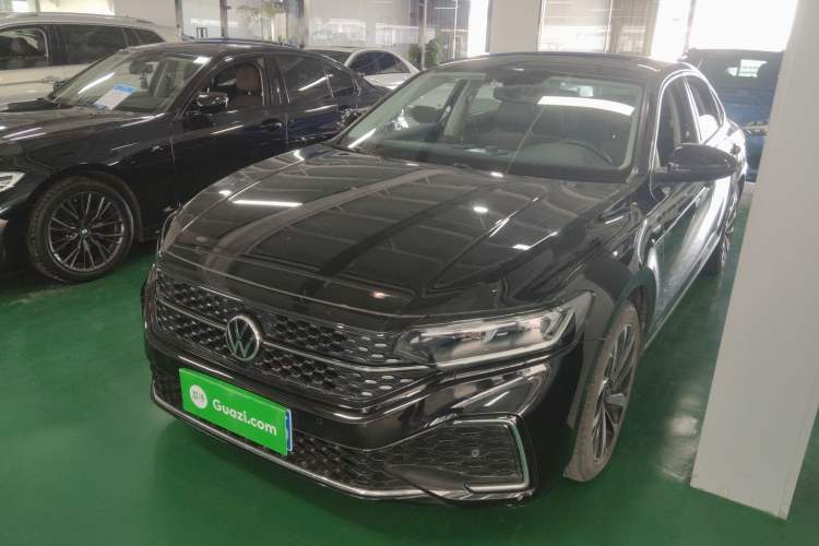 Used Volkswagen Passat 2022 330TSI Starry Elite Edition