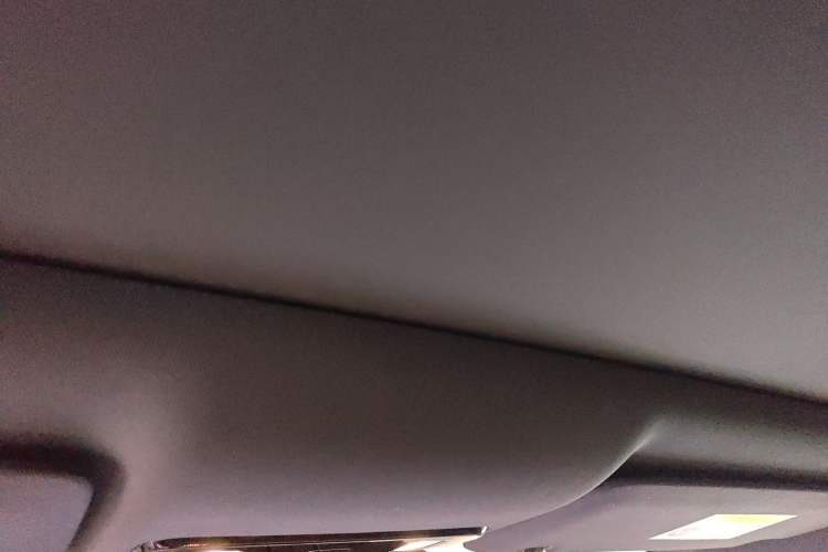 Used Li Auto i6 2025 Model Two-Wheel-Drive Standard Type
