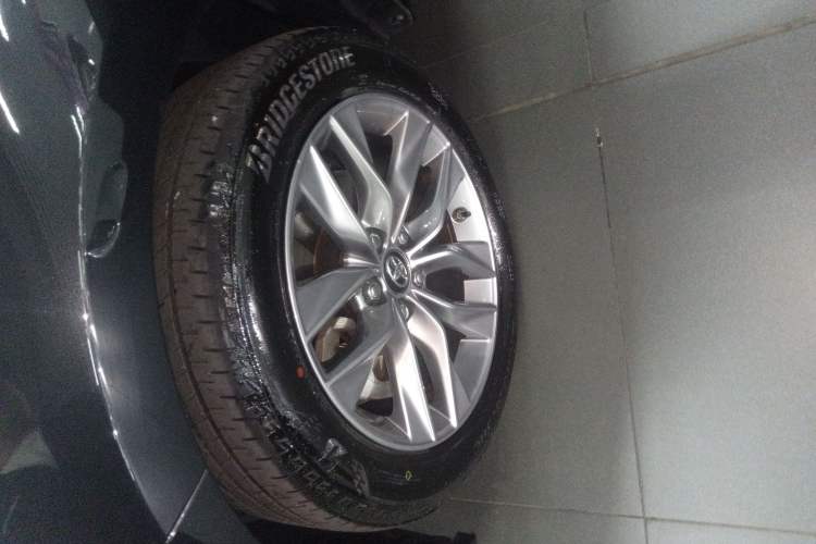 Used Toyota Avalon 2019 Dual-Engine 2.5L Luxury Edition China VI Standard Left Front Wheel Hub