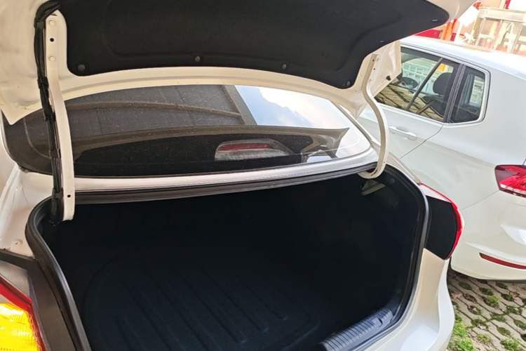 Used Kia K3 2016 1.6L Automatic GL
