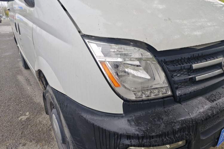 Used SAIC MAXUS Xintu V80 
