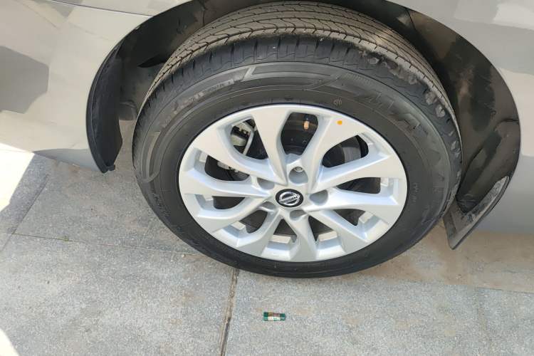 Used Nissan Sylphy 2024 Restyled Version 2 Classic 1.6XE CVT Comfort Edition Right Rear Wheel Hub