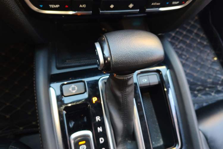 Used GAC Trumpchi GS7 2017 320T Two-Wheel-Drive Luxury Smart Connectivity Model
