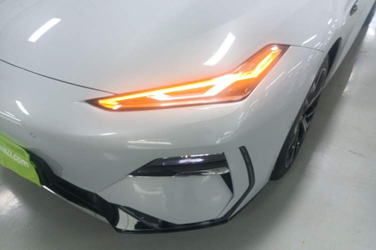 Used Geely Galaxy E8 2025 700 km Long-Range Intelligent Driving Version