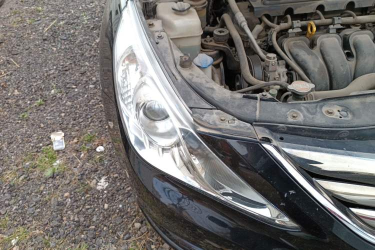 Used Hyundai Sonata 2011 2.0L Automatic Luxury Edition Right Front Headlight