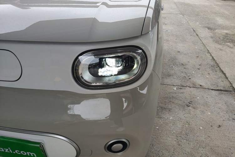 Used Wuling Hongguang MINIEV 2024 3rd Generation 215km Youth Edition Left Front Headlight