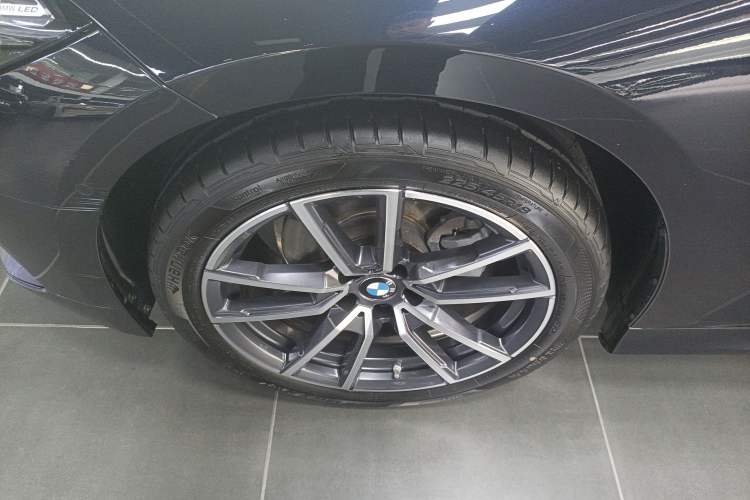 Used BMW 3 Series 2025 325Li M Sport Package
