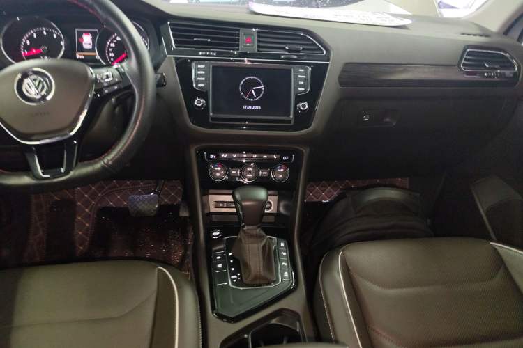 Used Volkswagen Tiguan L 2017 330TSI Automatic Two-Wheel Drive Flagship Edition