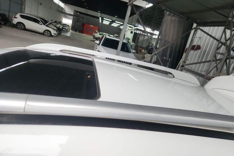 Used JAC Group Refine S3 2016 1.5L Manual Luxury Smart Version Roof