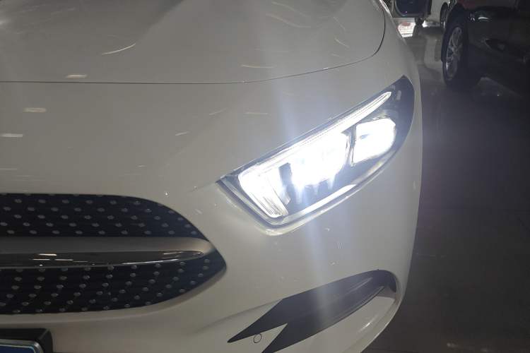 Used Mercedes-Benz A-Class 2022 Revised Version A 200 L Sport Sedan Fashionable Style