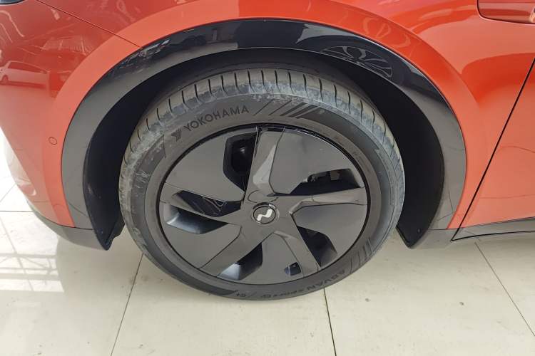 Used ONVO L60 2024 60 kWh Rear-Drive Version Exterior 4