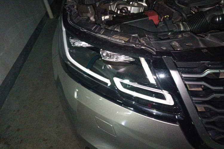 Used Land Rover Range Velar 2017 P380 R-DYNAMIC SE Right Front Headlight