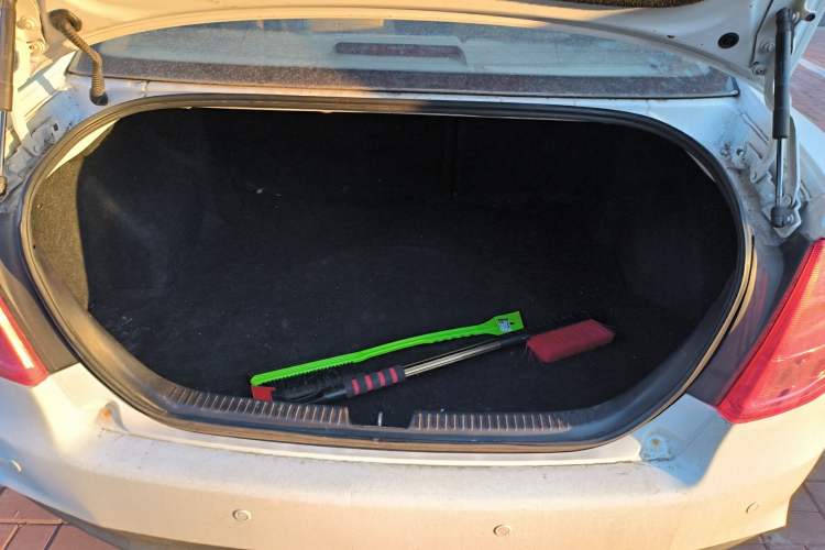 Used Bestune B50 2013 1.6L manual luxury version
