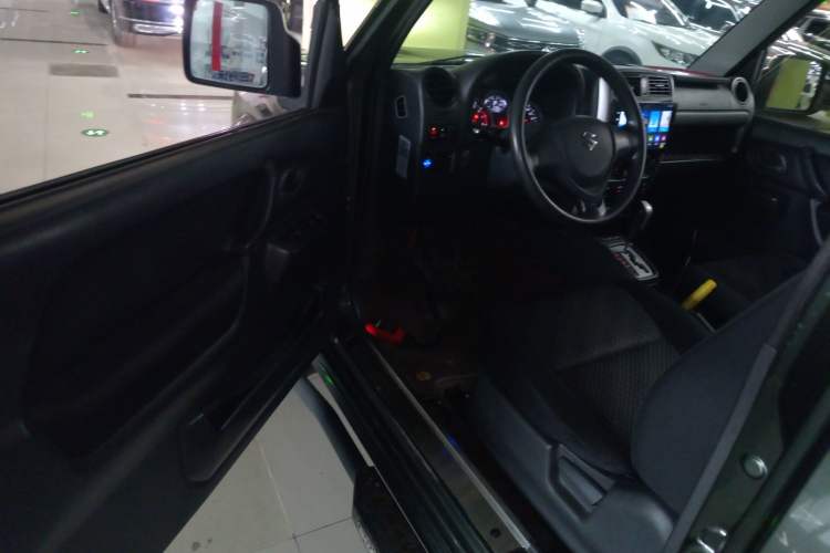 Used Suzuki Jimny 2015 1.3 AT JLX
