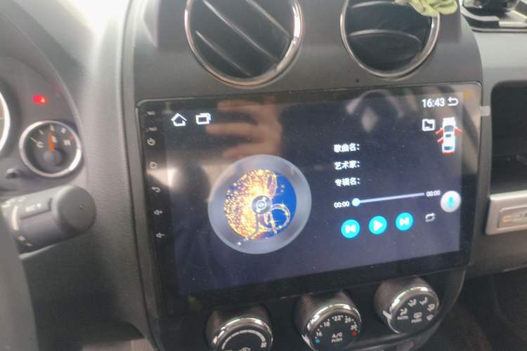 Used Jeep Compass 2014 2.4L four-wheel drive luxury version