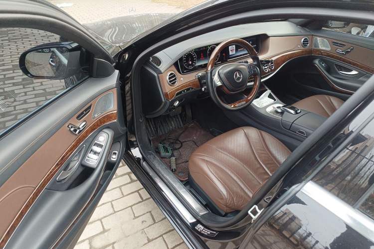 Used Mercedes-Benz S-Class 2017 S 320 L Luxury Model
