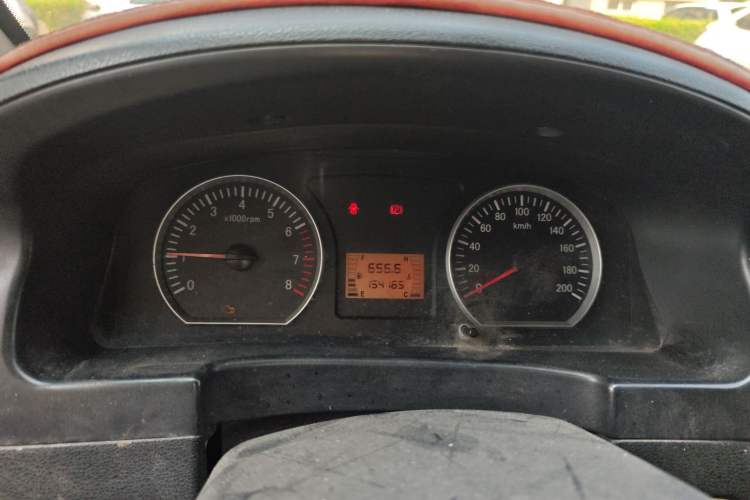 Used FORTHING Lingzhi 2013 M3 1.6L 7-seat Standard Model