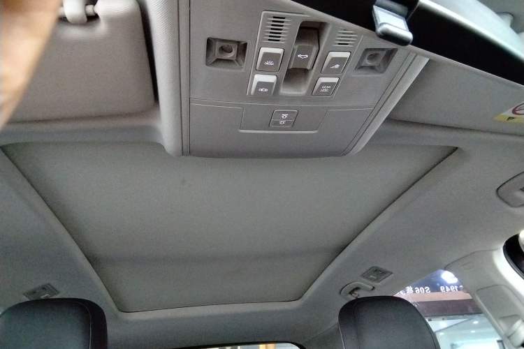 Used Volkswagen Tayron 2019 330TSI Two-Wheel Drive Luxury Model China VI Standard
