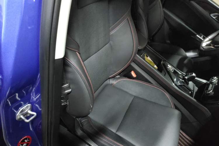 Used Lynk & Co 02 2018 1.5T DCT Two-Wheel Drive Pro Version China V Emission Standard Right Front Seat