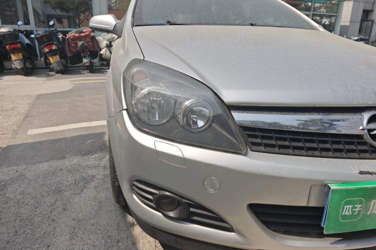 Used Opel Astra 2006 1.8 GTC Three-Door Model
