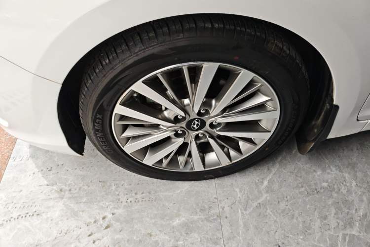 Used Hyundai Mistra 2017 1.8L Automatic Deluxe DLX Model China V Emission Standard
