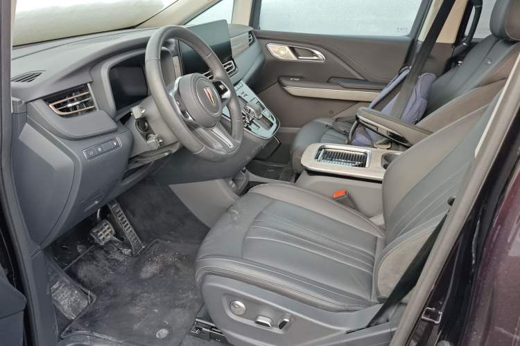 Used Hongqi HQ9 PHEV 2024 2.0T Four-Wheel Drive Business Edition
