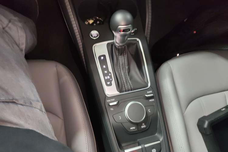 Used Audi Q2L 2022 35 TFSI Fashionable and Elegant Model
