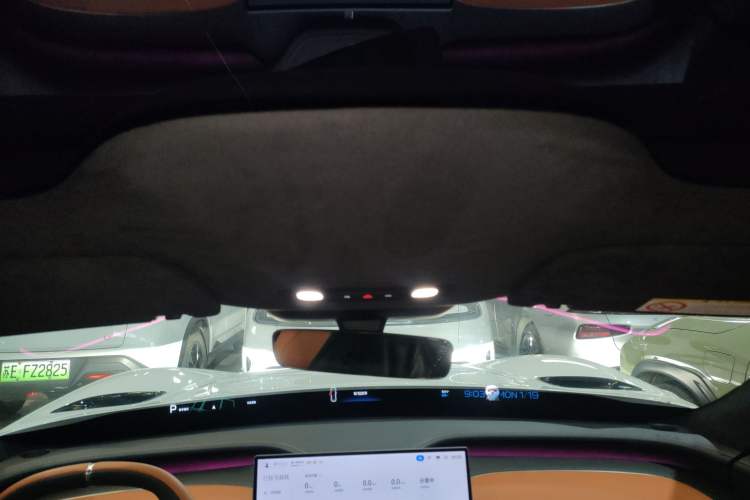 Used Xiaomi Auto YU7 2025 Ultra-Long Range High-Performance All-Wheel-Drive Max Edition
