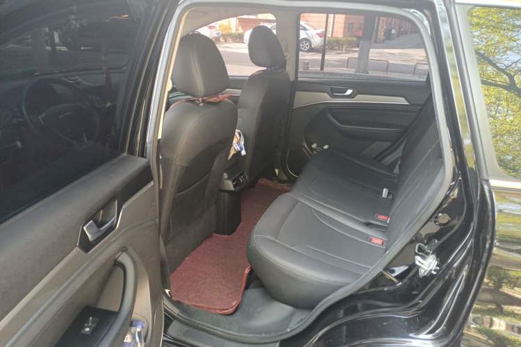 Used Haval H6 2019 Sport Edition 1.5T Automatic Two-Wheel Drive Elite Model China VI Left Rear Seat