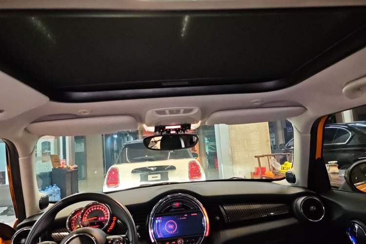 Used MINI MINI 2015 2.0T COOPER S Five-Door Edition