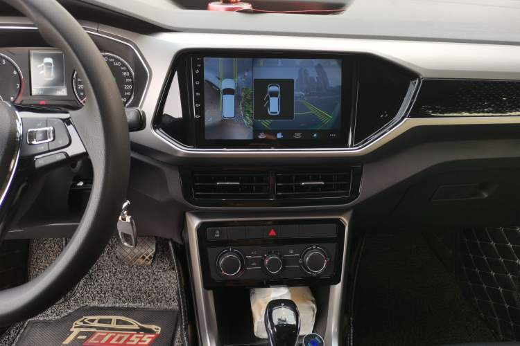 Used Volkswagen T-Cross 2019 1.5L Automatic Comfort Edition Audio And AC Panel