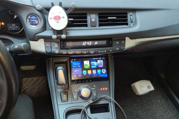 Used Lexus CT 2017 CT200h Elite Edition Solid Color China V Standard Audio And AC Panel