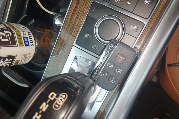 Used Land Rover Range Rover Sport 2014 3.0 SC V6 HSE DYNAMIC
