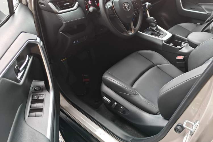 Used Toyota Wildlander 2020 2.0L CVT Two-Wheel Drive Luxury Edition