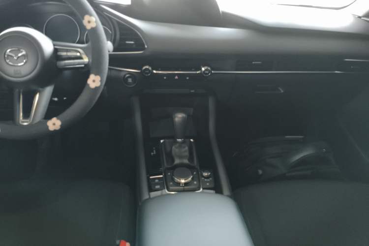 Used Mazda 3 Axela 2023 2.0L Automatic ZhiXuan Edition
