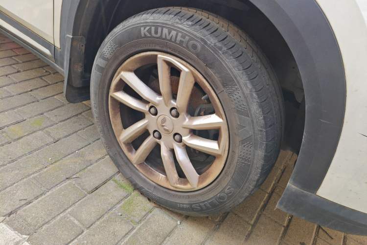 Used Wuling Alvez 2022 1.5L CVT Comfort Edition